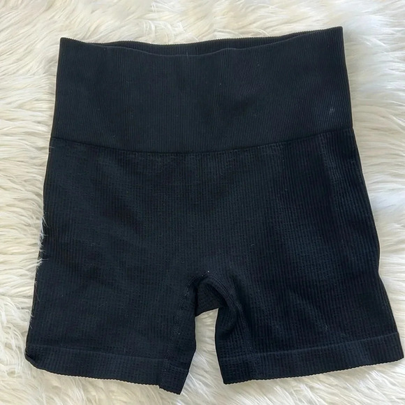 Colsie black ribbed biker shorts size small athletic bike shorts - Picture 1 of 5